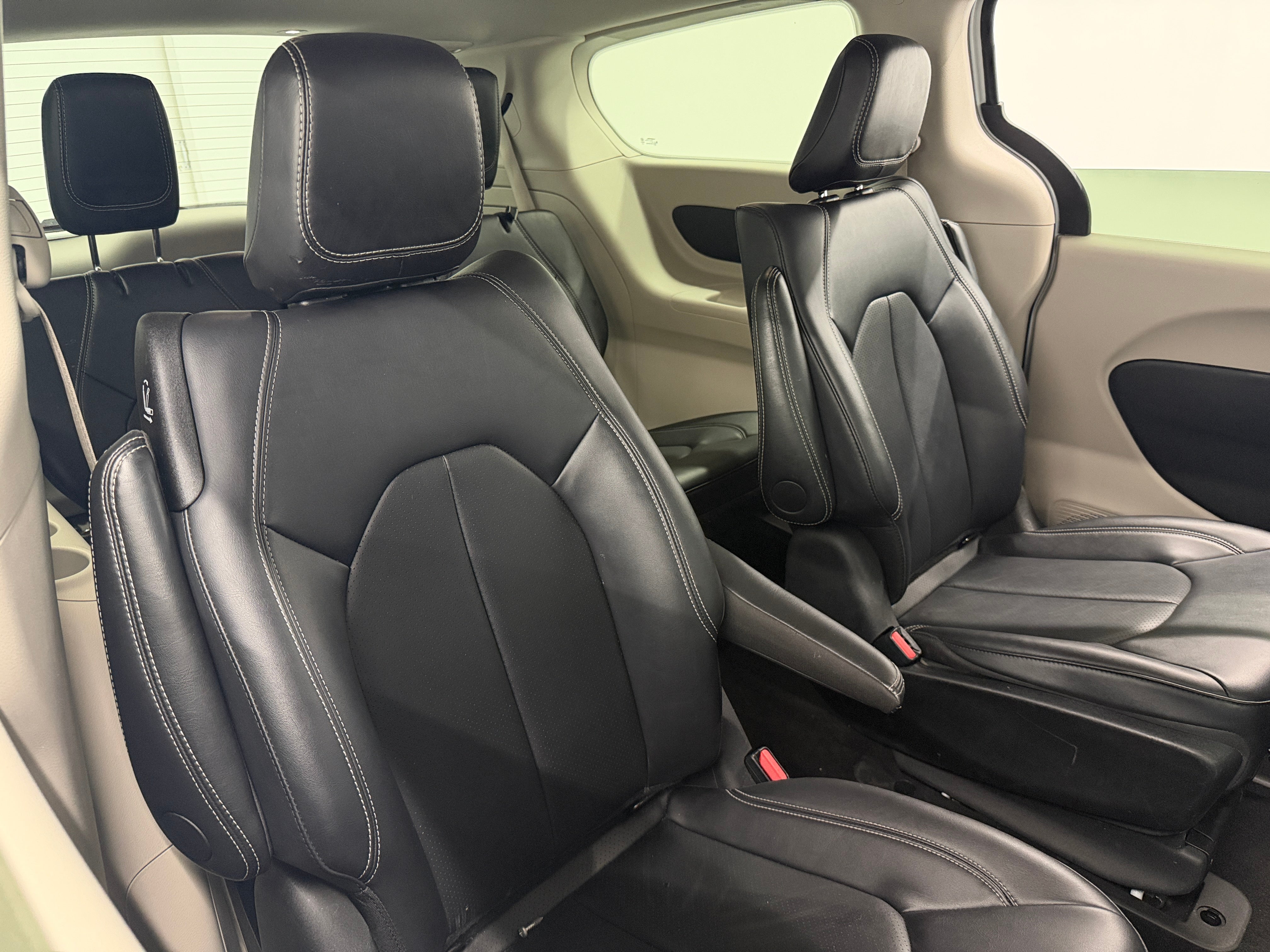 chrysler pacifica phev 2024 2C4RC1S71RR153424 image chrysler pacifica phev 2024 2C4RC1S71RR153424 image